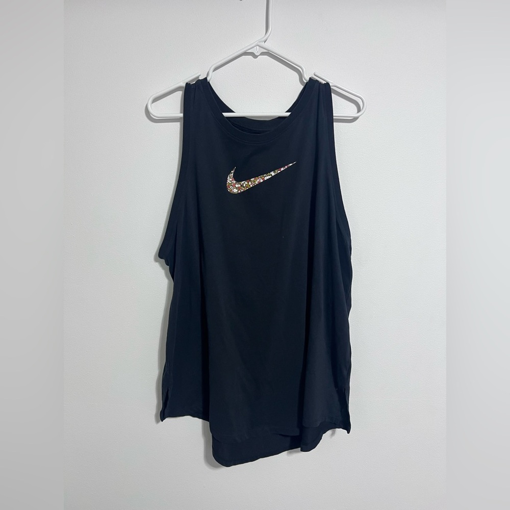 Nike Women's Black Tank Top